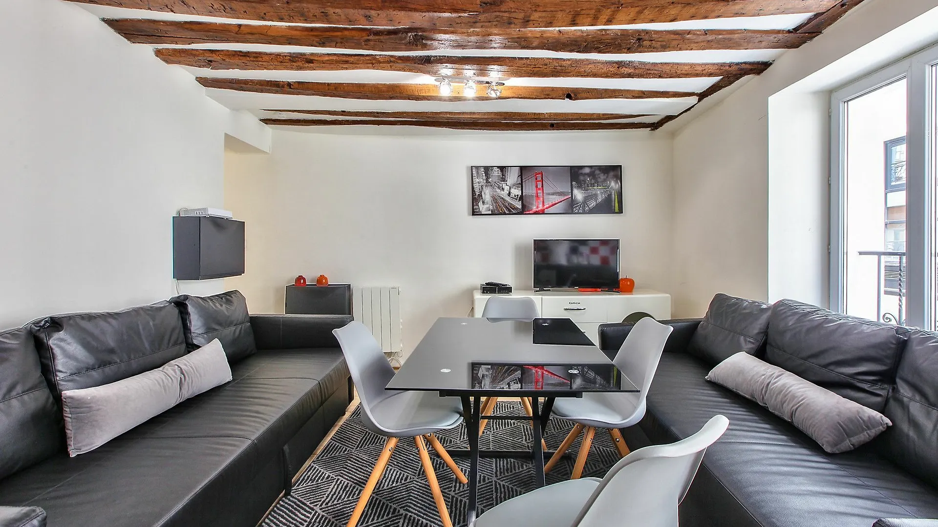 10 Design Flat Grand Boulevards Apartment *
